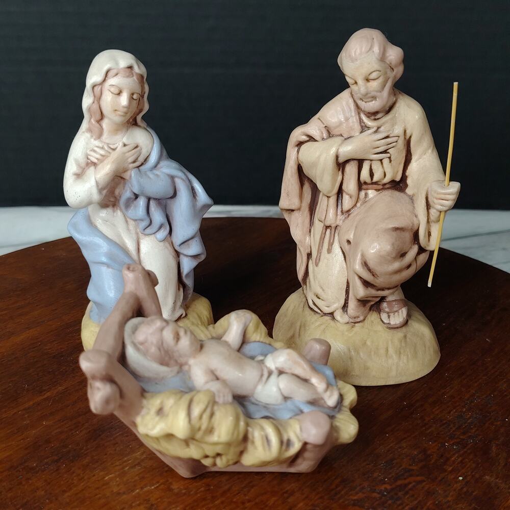 3 Piece Vintage‎ Hand Painted Ceramic Nativity Baby Jesus, Mary, Joseph 1974